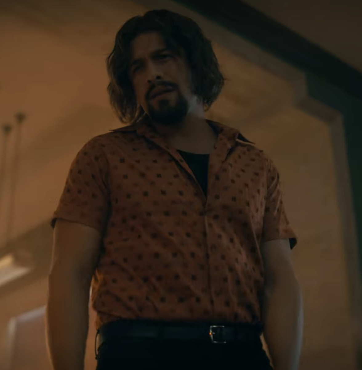 diego hargreeves icons! never getting over the orange shirt look.... one of my favs hehe[post credit if using]