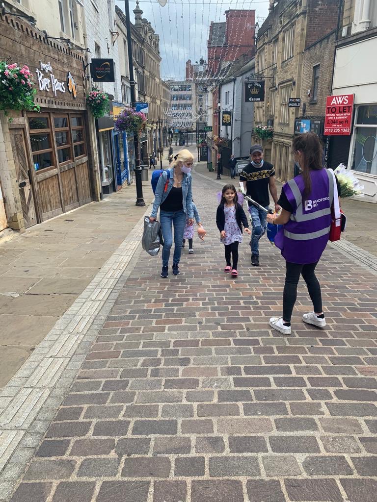Well that’s a wrap. All of our lovely white roses have gone to new homes in celebration of Yorkshire Day! Hope you are all having a safe and fun Yorkshire Day! #YorkshireDay #Bradford #StaySafe