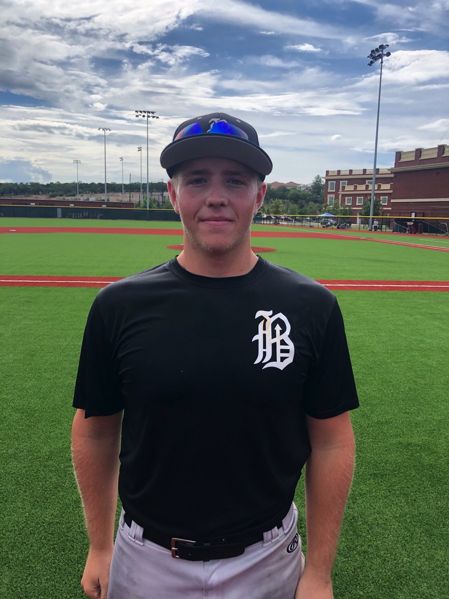 FiveTool's tweet photo. @FiveToolSTX F: @HBanditos Texas 2021 4, @LonestarBSBclub State Whinkler 2
PoG: Mason Loreen CG, 11 K, 2 ER
Hitter: @BecksteadKyle 2-3, 2B, 2 RBI https://t.co/e5xcv0PTn5
