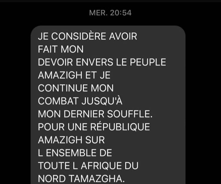 Le drapeau Amazigh a été conçu en terre Amazigh, pas à Paris ni meme en europe. Et surtout ce n’est pas un drapeau séparatiste... Voici le dernier mot de M.Medkour sur le peuple amazigh :