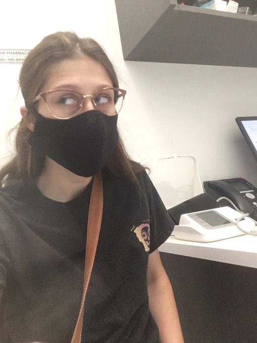 How friendly are you with your doctor ? I swear I see mine twice a month lmao https://t.co/Cigx0dLZa