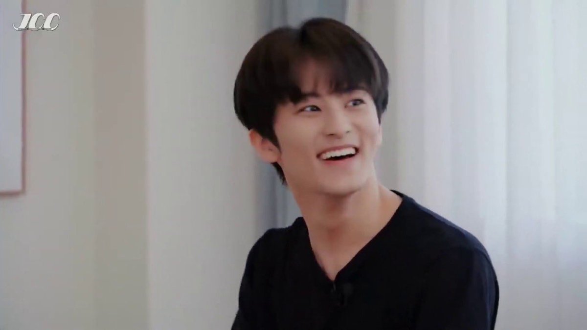 mark lee on jcc:-laughing/smiling bc of johnny-fun to see him do new things that he enjoys