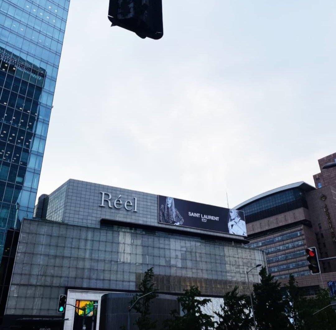 Location: Shanghai,China©: 摄影Gabrielle #ROSÉ    #로제  