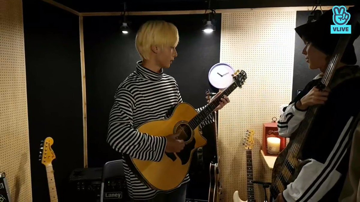 ☆ Kanghyun's Acoustic guitarName: - #ONEWE  #원위  @official_ONEWE #Kanghyun  #강현