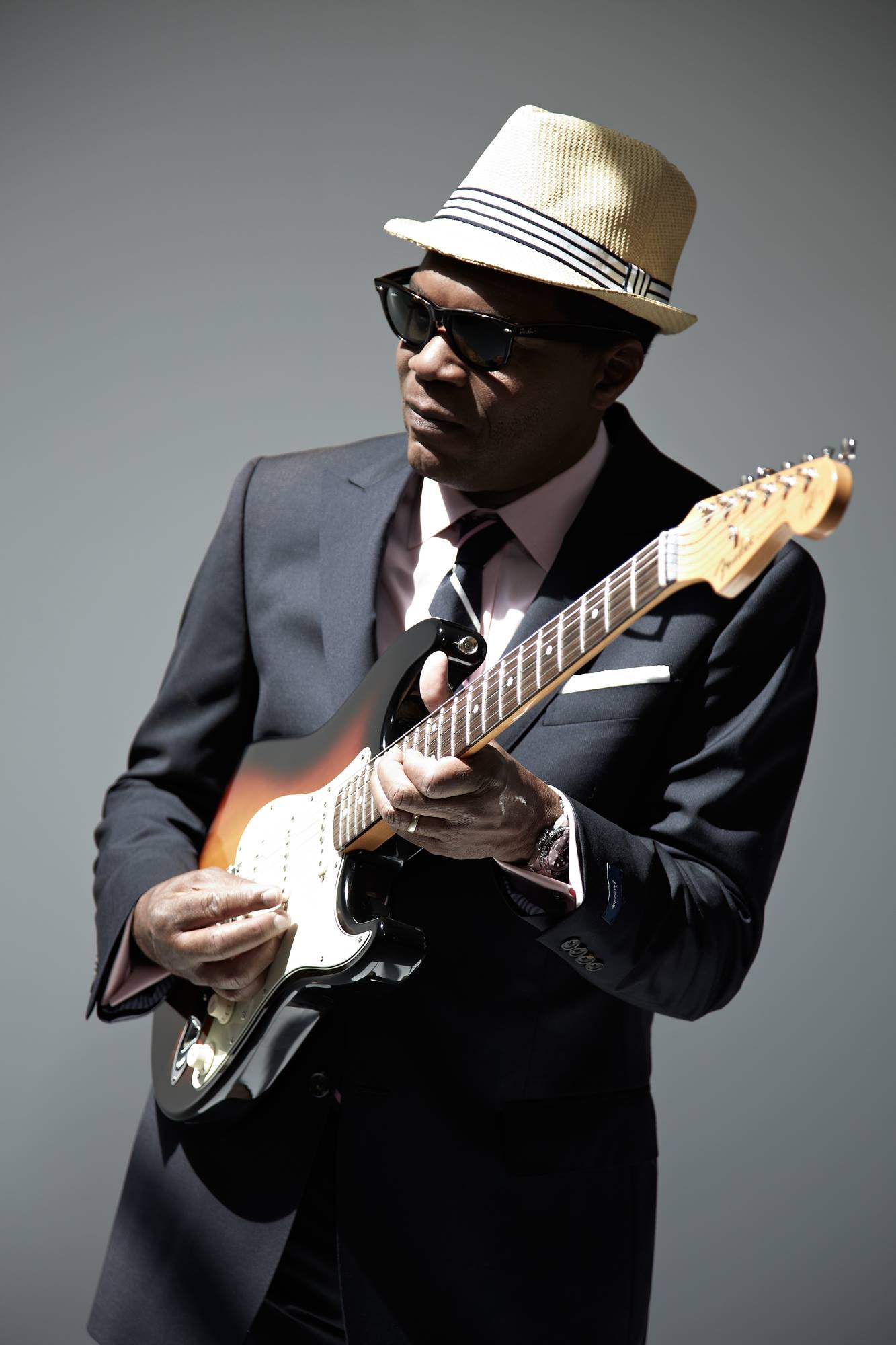 Happy Birthday, Robert Cray - Robert Cray\s 1992 Fender Stratocaster    