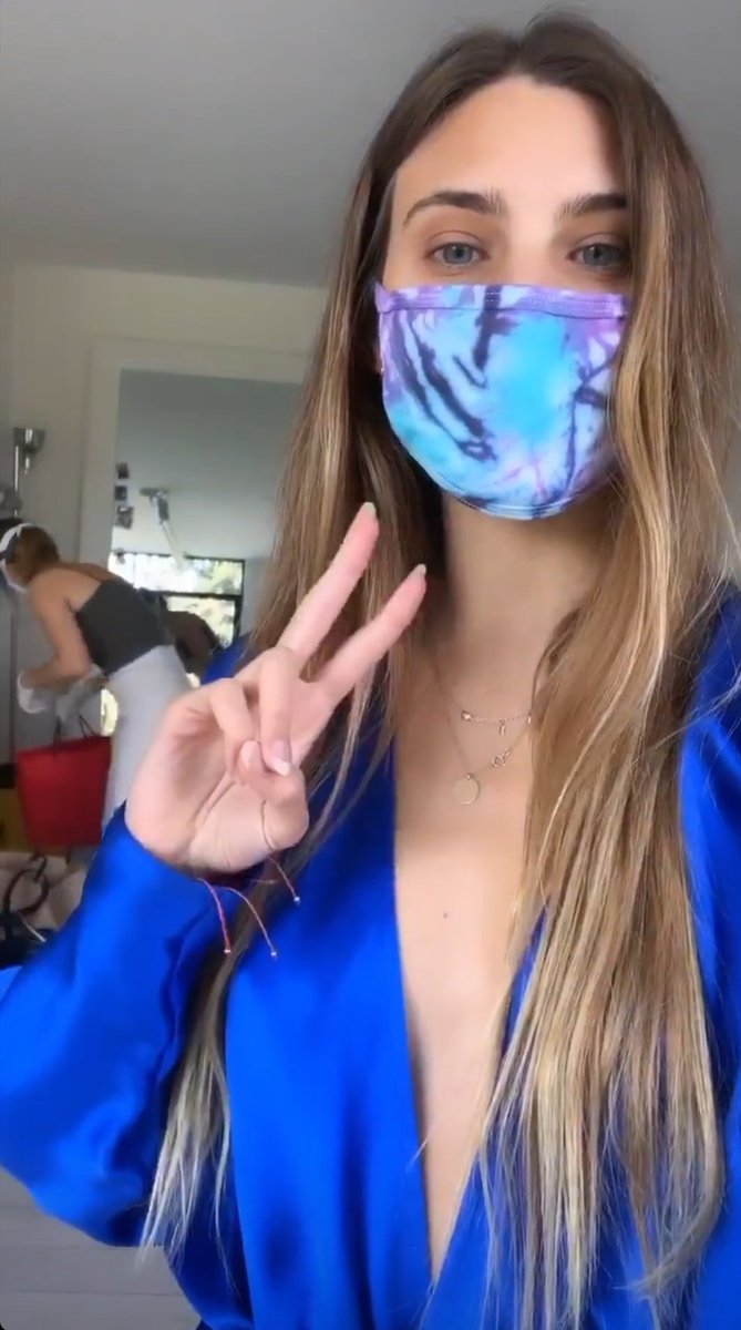 Los buenos días como se debe 💙

Al menos Agosto empezó con esta joya