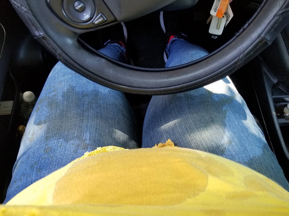 JauniceEdwards's tweet photo. Dunkin Donuts 700 Poquonock Ave. Expresso shot spills all over body. Need manager. Location not receiving calls.  No one at sit has come to check on me. still in parking lot @dunkindonuts @dunkin https://t.co/apHn403BXJ