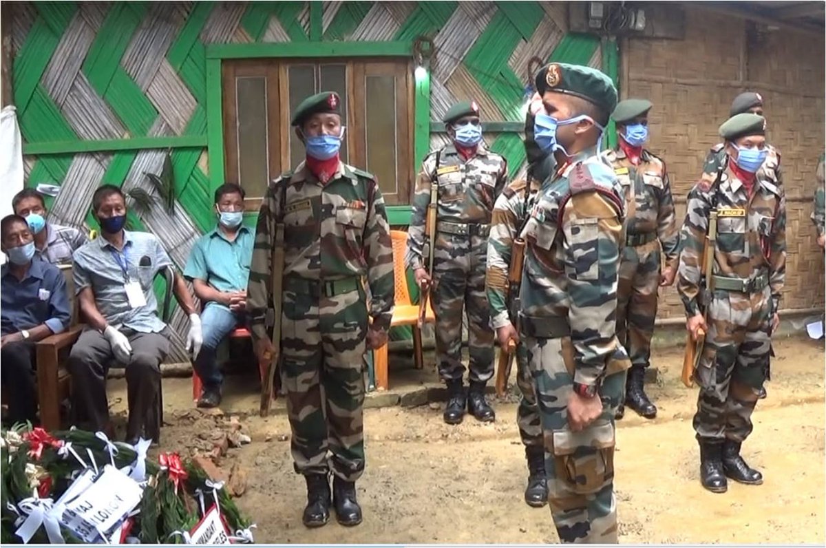 official_dgar's tweet photo. Rifleman Methna Konyak who made the supreme sacrifice in the line of duty while fighting insurgents in Manipur on 29 Jul was laid to rest in full military honours in his native town of Mon(Nagaland) on 01 Aug 20. @prodefkohima @ANI @PIBHomeAffairs https://t.co/FsCUFfr6bQ