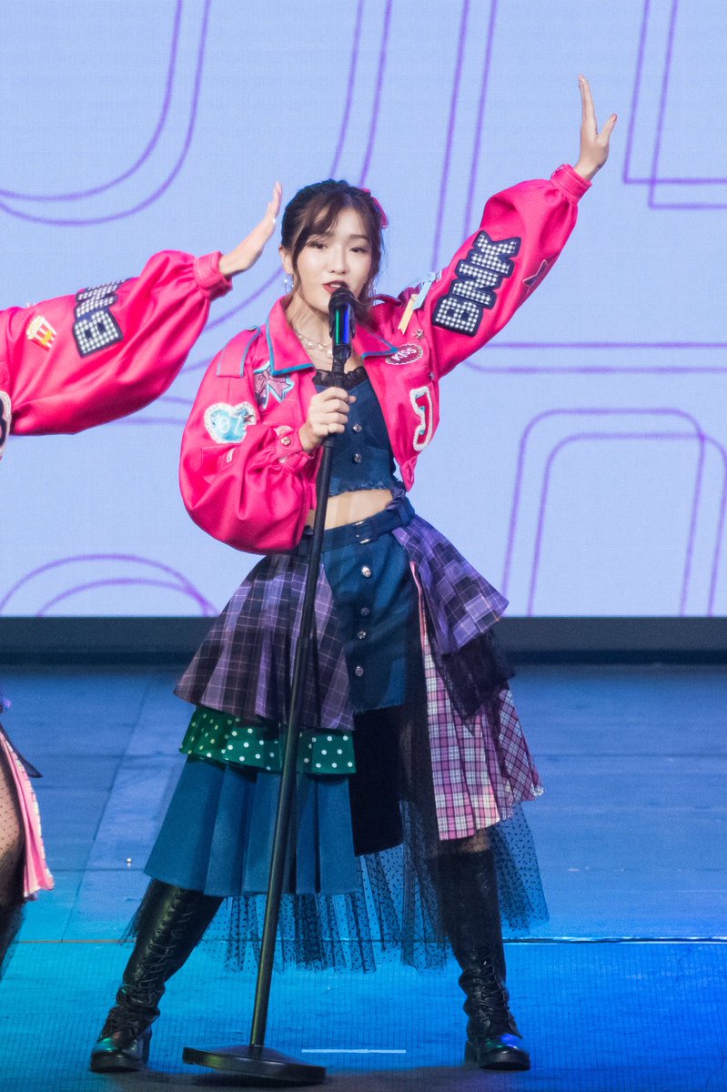 jennis_jawline's tweet photo. I love you~
#OneToTenForU
#JennisBNK48
#HeavyRotationTH https://t.co/hAozcEvmkm