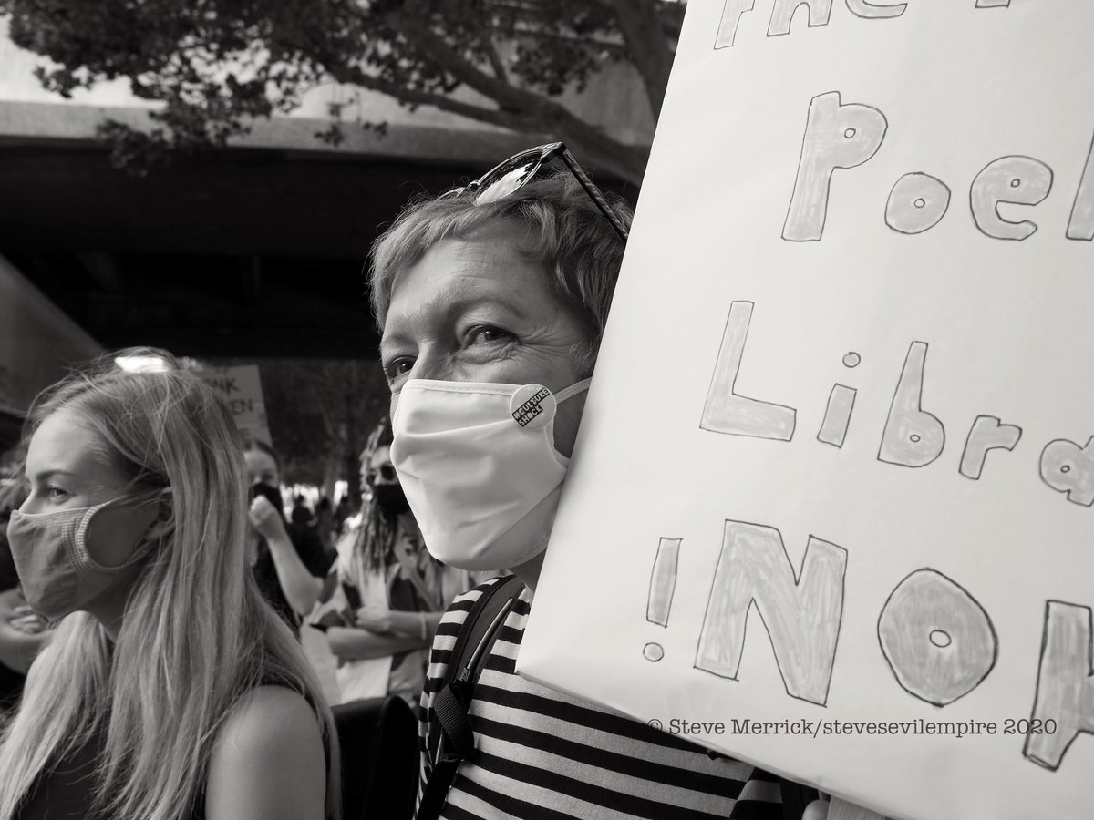 stevesevilempir's tweet photo. Culture Workers against cuts. PCS, UNITE and Bp or not Bp protest against pandemic job cuts in the theatre industry. Southbank, London, 01/08/2020. #bpornotbp #unite #pcs #nationaltheatre #jobless #pandemic #lockdown #OLYMPUS #eyeem @stevesevilempir https://t.co/f31Rb23Qag