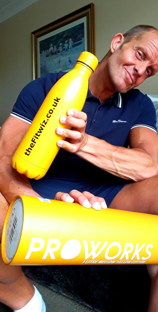 Fitwiz's tweet image. Got my mellow yellow #proworks hot &apos;n&apos; cold drinks bottle today... yep
#chuffed #fitness #nutrition #shape #bodyshape #fitwiz #model #athlete #crossfit #crossfitter #crosstraining #triathlon #triathlete #swimmer #qualitynotquantity