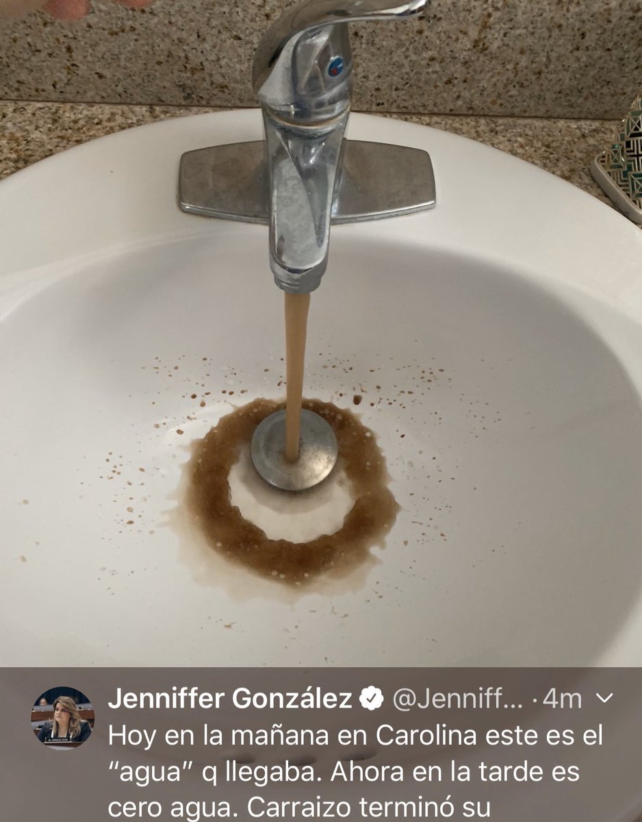 soldejayuya46's tweet image. Ayer la Comisionada @Jenniffer2012 estaba a fuego 🔥 con José Ortíz de @AEEONLINE. Hoy está igual 🔥 con @ACUEDUCTOSPR y con razón. Pero no se lo dice de frente ni les copia el mensaje. Tampoco a @wandavazquezg. ¿Es que no se atreve o es solo pa las gradas? #SinMiedo #Intolerable