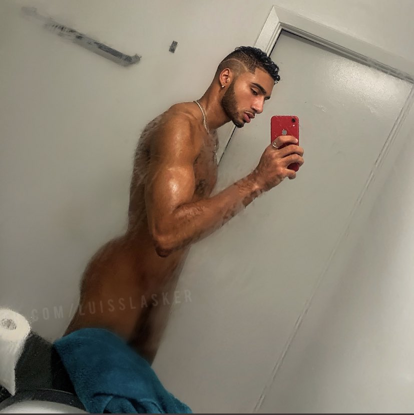 baddestbaits1's tweet photo. @luisslasker 😍😍 i just wanna ride zaddy sexy ass https://t.co/gXvyFLYDyz