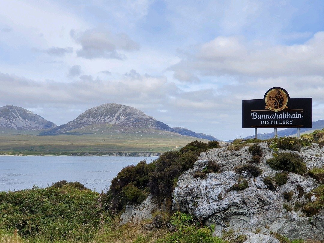 GarethWMitchell's tweet photo. Exploring Islay and Jura 🥃🥃#islay #jura #scotland #whisky #islands https://t.co/P9WNlHeiMr