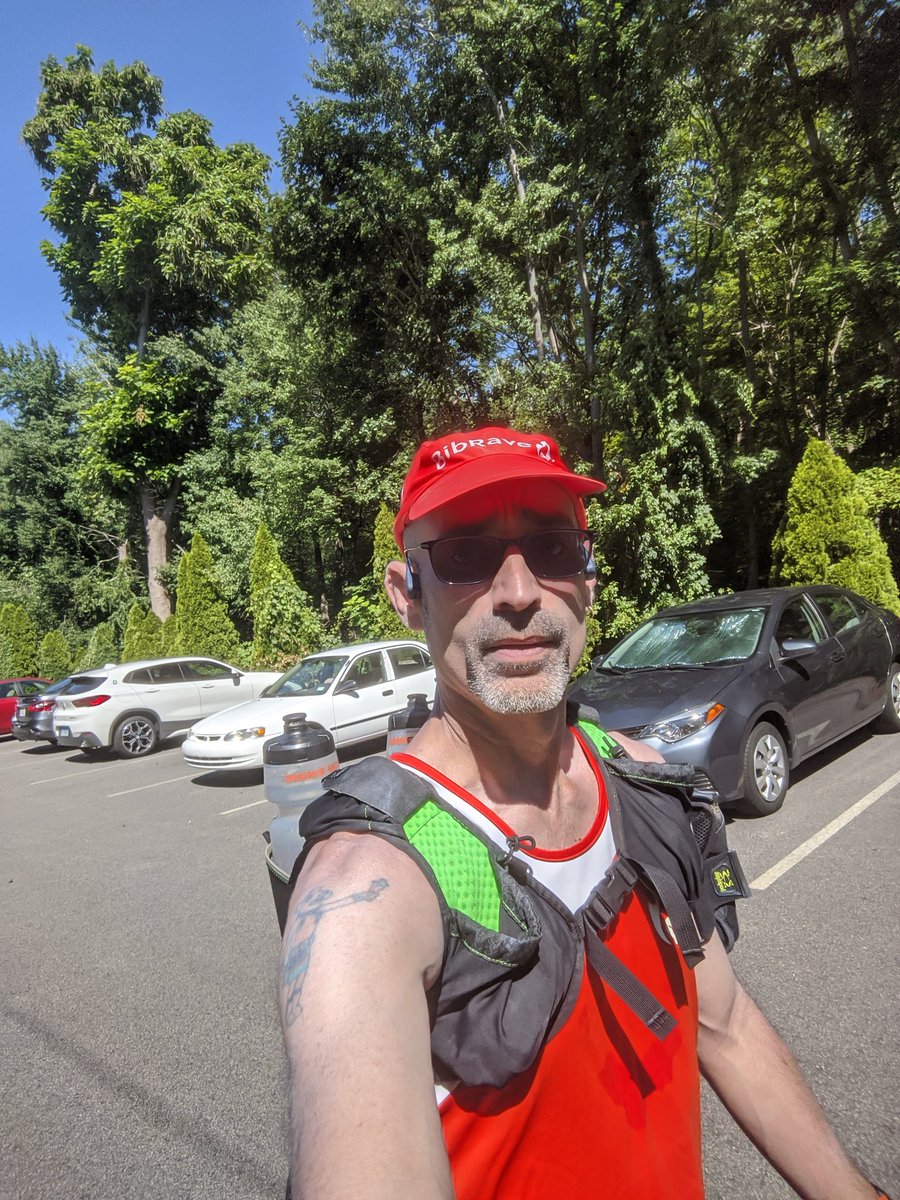 CTRunner21's tweet photo. #RunWithAdam #Crohnswarrior 10 hot & humid miles Not feeling good 100 mile badge waiting for me @BibRave @RunHMF #orangemud @badassorg @nuunhydration @AchillesCT @COROSGlobal @AfterShokz @HOKAONEONE @orangemud
#eveydaydirt #bibchat #nuunlife #TeamHMF #GoAchilles #TimeToFly https://t.co/mBufVjNYCG