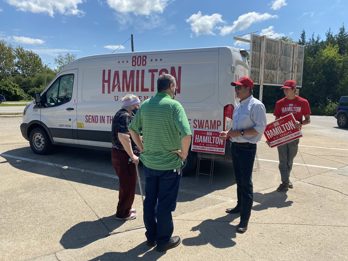 HamiltonforKS's tweet photo. Appreciate the turnout at Vista Drive In! Thank you Manhattan! We’re going to send in a plumber to drain the swamp! #kssen #ksleg https://t.co/IQ2uU18j1Q