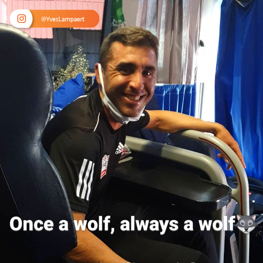 ESPNCiclismo's tweet photo. #ESPNBike "Una vez lobo, siempre lobo". 🐺
Maxi #Richeze visitó a sus viejos compañeros del #DeceunickQuickStep en la #VueltaABurgos, y #Lampaert capturó el momento para bromear con el argentino. 😂 https://t.co/4QUFn1NoAo