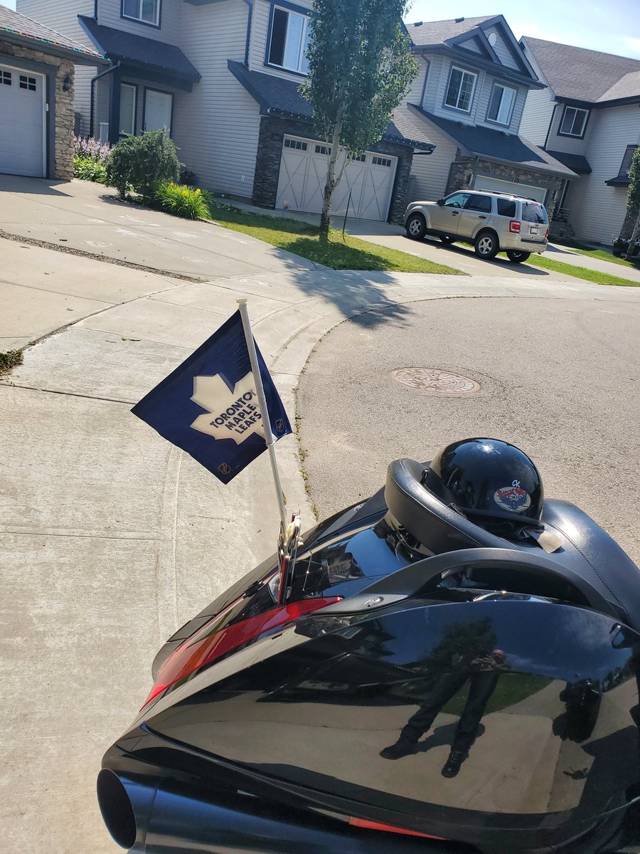 onabust's tweet photo. Well the Black Widow is playoff ready !! #motorcycle #VictoryVision #GoLeafsGo https://t.co/XCtROu5BKu