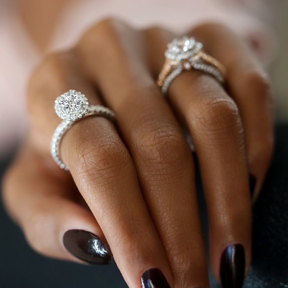 RobbinsBrothers's tweet photo. Countdown until our intimate designer celebration in #SanDiego with @verragio &amp; @GabrielCoNY! Exclusive styles &amp; special savings. Aug 10-16. Sign up today! https://t.co/fvENlQ0hu7 https://t.co/GvNoPJTNLz