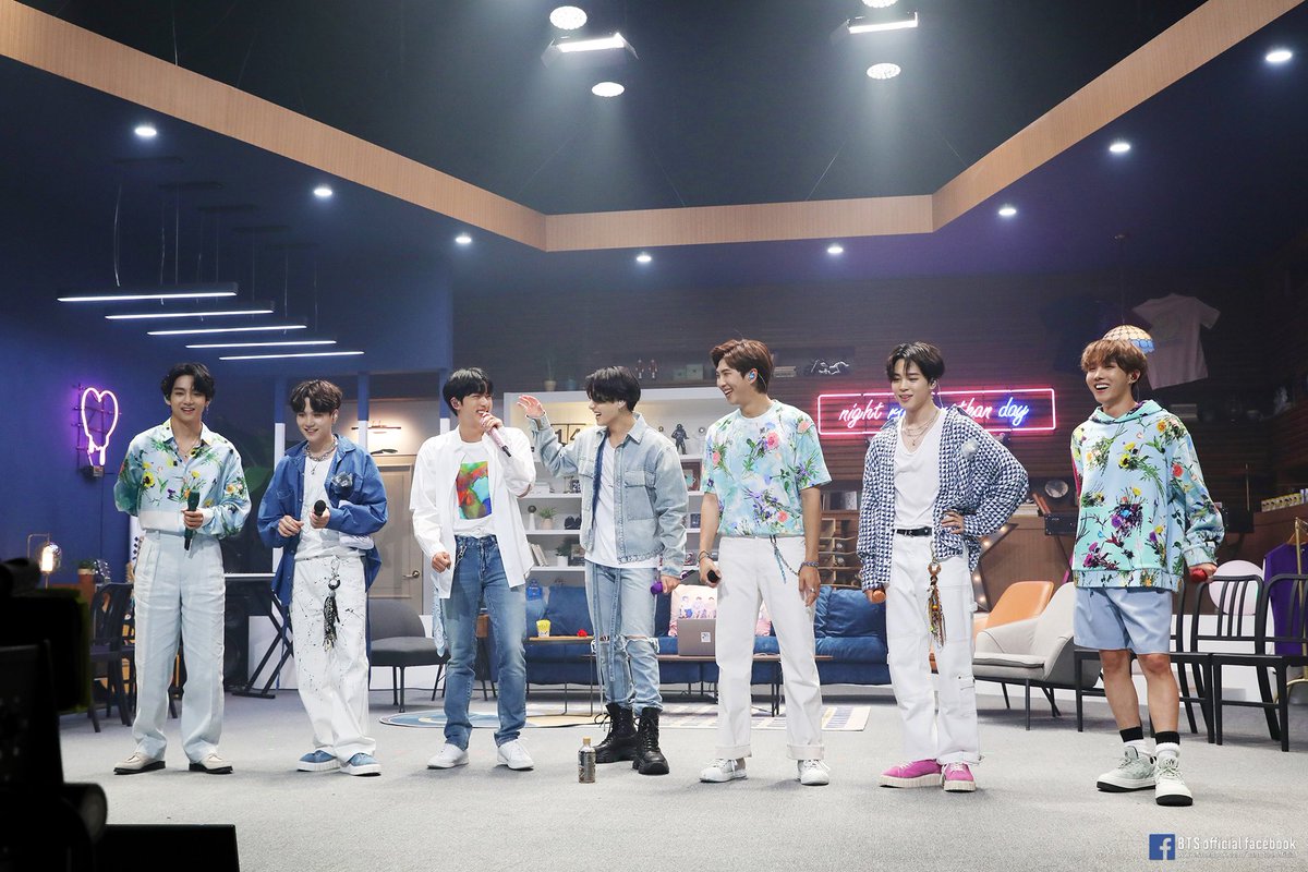 btsanalytics's tweet photo. RT to vote @BTS_twt! 

#MTVHottest BTS https://t.co/DFgS5RO566
