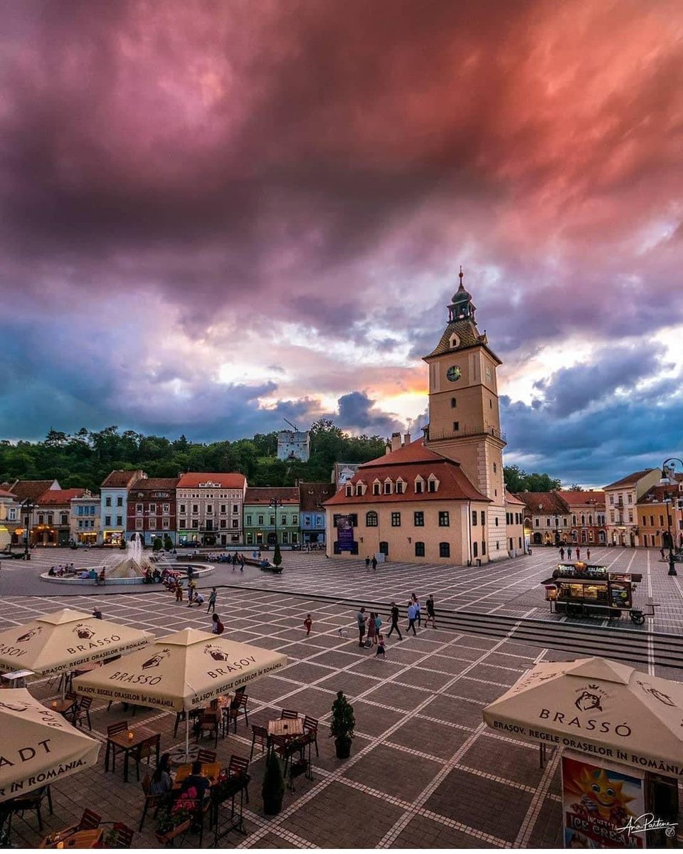 Travel_2Romania's tweet photo. Brașov 
#VisitRomania https://t.co/3PLq9NDQ34