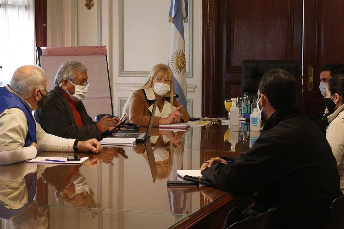En este sábado, seguimos analizando la evolución epidemiológica de nuestra provincia junto al equipo de Salud, y toda la labor que se ha desarrollado esta semana. #COVID19