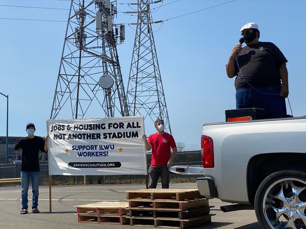 JuneteenthSPT's tweet photo. Oakland needs good union jobs and housing for ALL, not more luxury condos and another stadium! 

#Stop_Privatization https://t.co/Bw26rfSGHc