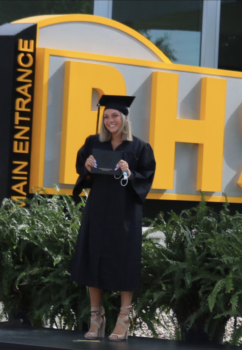 BettHighSchool's tweet image. Reilly Donovan Class of 2020 #bettpride