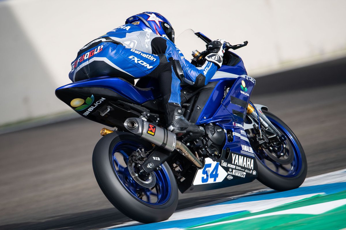 bht54sofuoglu's tweet photo. First race of the season P.6
#WorldSSP300 #YamahaRacing #RevsYourHeart #YamahaMasterClass #bLUcRU #KNN54Riders #BHT54 https://t.co/GQzdypfbK8