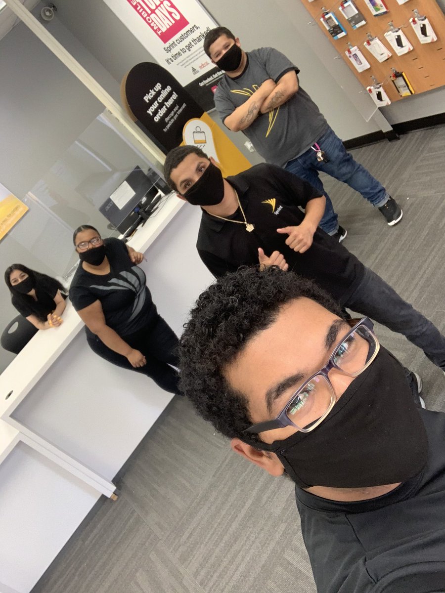 Whalley Team is more than ready for tomorrow!! <a href="/bthudson3/">Brad Hudson</a> @SolutionCenters  #Yes #wearereadyforit