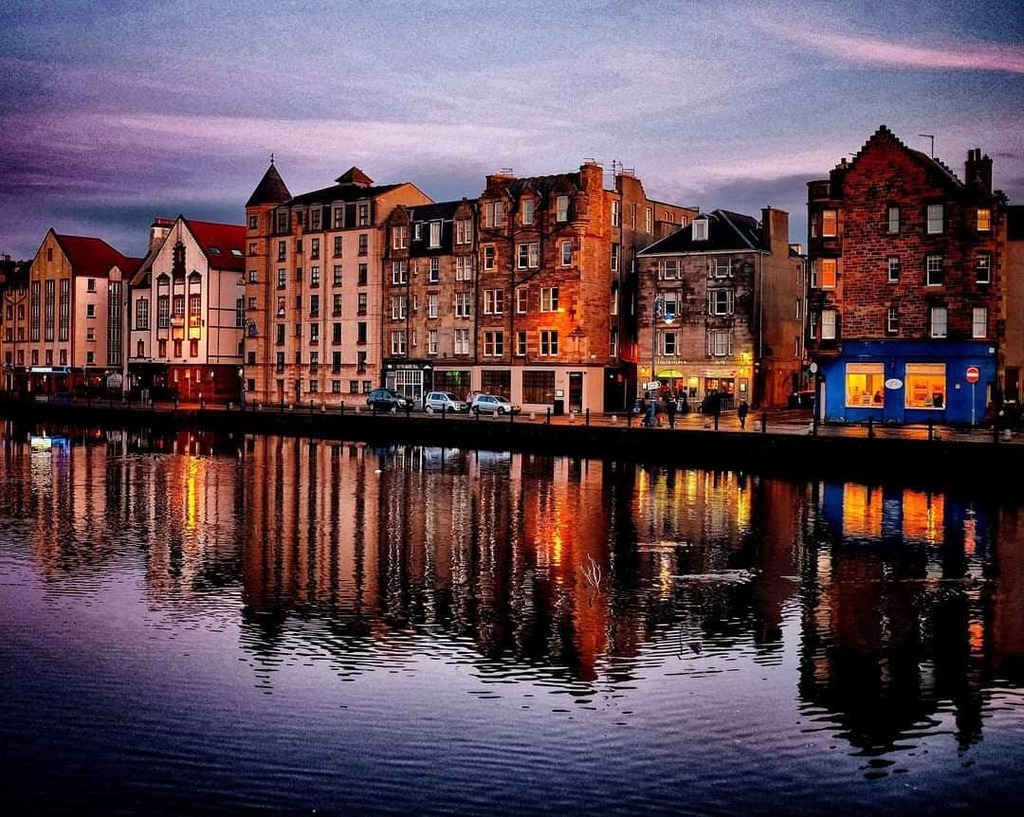darkedinburgh's tweet photo. “Where the waters do agree, it is quite wonderful the relief they give.”
- Jane Austen, Emma
#thisisedinburgh #edinburgh #edinphoto #fujix100s #fujifilm #fujix100s #fuji #fujixseries #fuji_xseries #igersscotland #igersedinburgh #fujifeed #darkedinburgh #x100s #leith #lovesc… https://t.co/FgIAiIHT0r