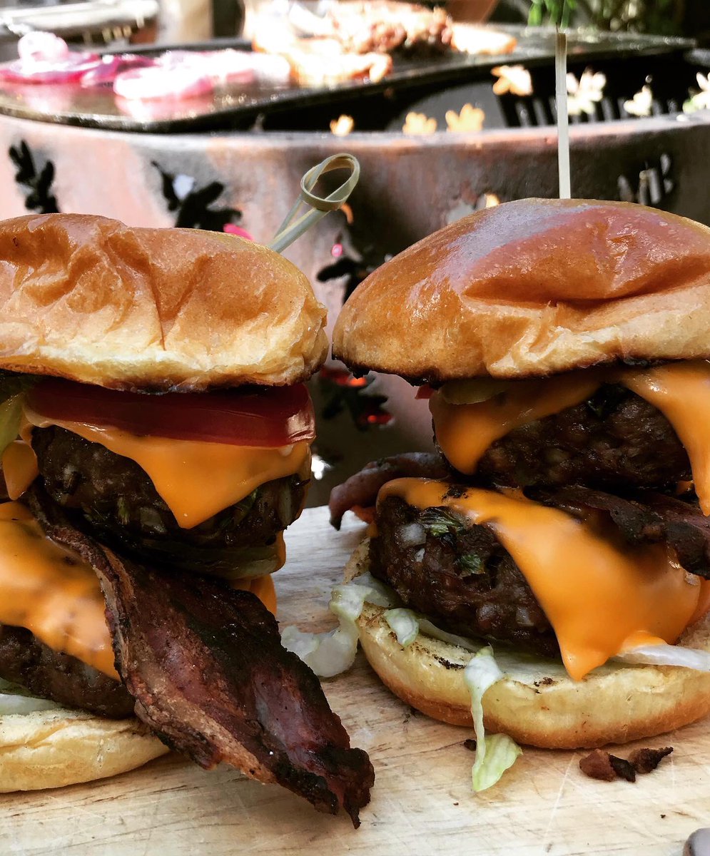 The Woodee tweet media