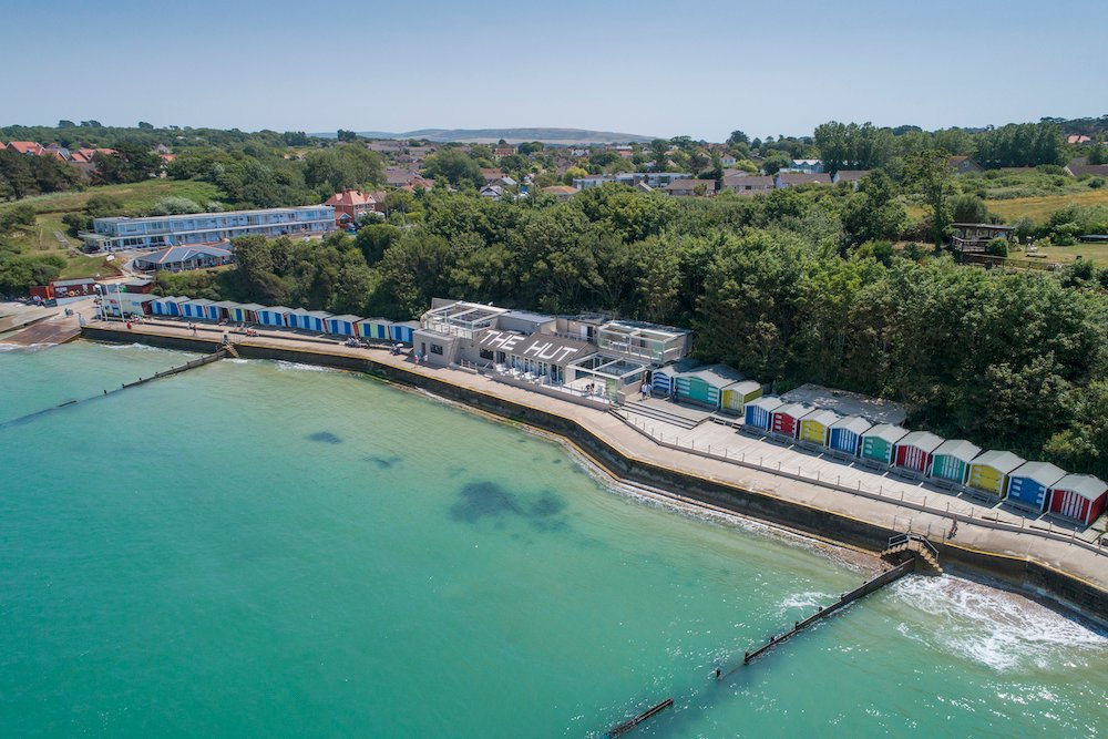 Think you know the #IsleofWight? 🤔

Test your knowledge with <a href="/DOinEngland/">DayOutinEngland.com</a>'s 'Big Isle of Wight Quiz'. Let us know how you get on!

ℹ️ bit.ly/BigIOWQuiz
📌 Colwell Bay
#LoveGreatBritain #IOW #SupportIOW #IsleofWight