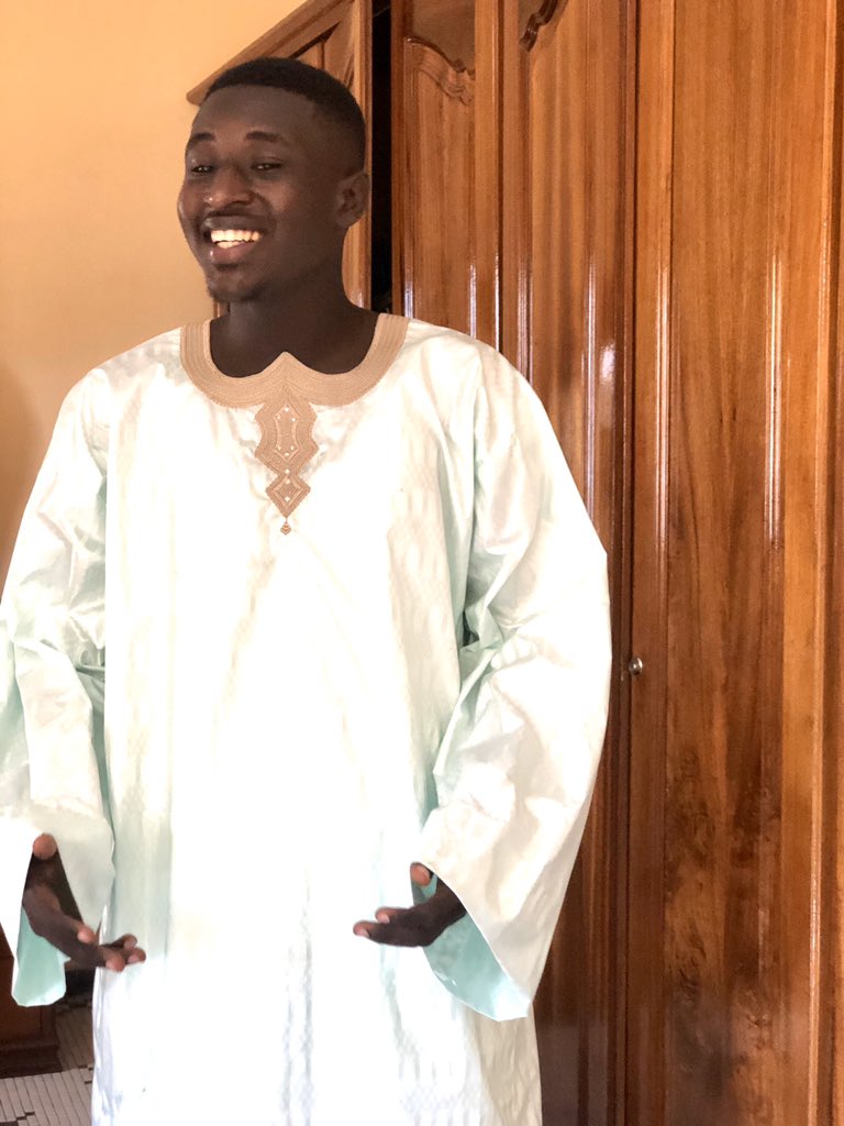 fallou42's tweet photo. Balene ma akhh 🙏🏽🙏🏽#Sunuselfietabaski2020 https://t.co/Y7vmVLSFcs