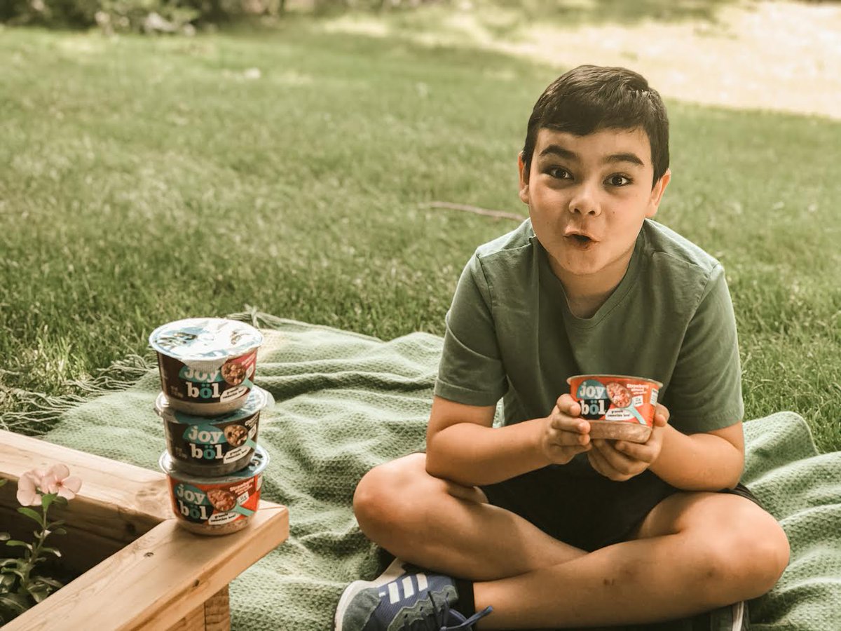 GypsyHeartMama's tweet photo. #ad Summer is in full effect here and we are loving the snacks that we can eat on the go. @joybol is so easy, simply add cold water or milk, stir well and GO!

Try Kellogg’s joyböl. Available on Amazon or your local retailer. ⁣
⁣
#joyböl #bringthejoy #myjoybreak #momselect https://t.co/qBflCWBRb7
