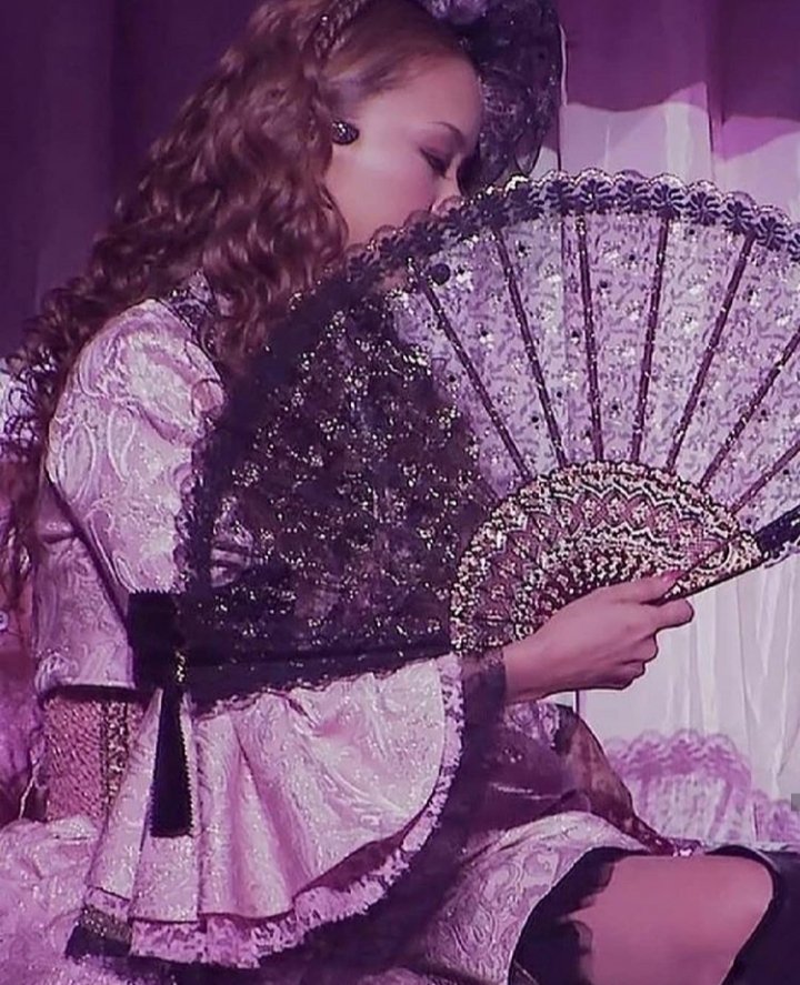 安室奈美恵 FASTCAR衣装 扇付き。完コピウェディングドレス✨結婚式に❗️ 安室奈美恵 FASTCAR衣装 扇付き。完コピウェディングドレス
