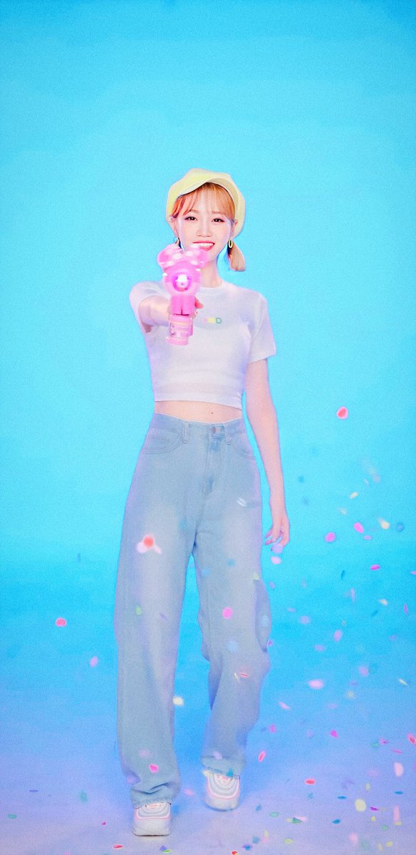 Yudaeng2's tweet photo. @toychaewon @official_izone Happy birthday my bias wrecker
You make me always oleng 🤣🤣
Always be cute, angel, devil 🤣, and pretty 🥰
 #SunShineChaewonDay  #나의여름_채원아_생일축하해 https://t.co/r8BHoQPnoX