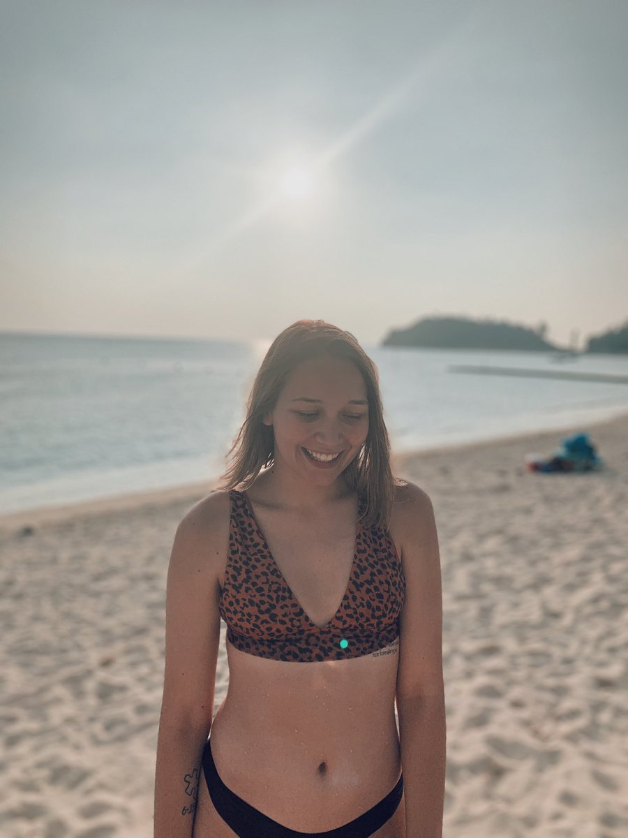 AndrejaChambers's tweet photo. I would of never posted these photos 2 months ago.. yolo? https://t.co/YVOJuCvlan