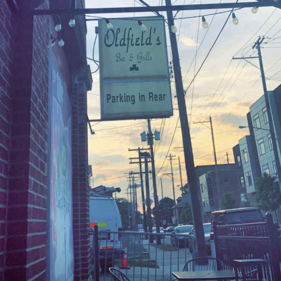 OldfieldsOSU's tweet photo. 5pm open.
11pm close.
Lots of phone calls and meetings today. 👀👀👀👀👀
#GetChitty #StayChitty #AlwaysChitty https://t.co/Y9aFd11z0U