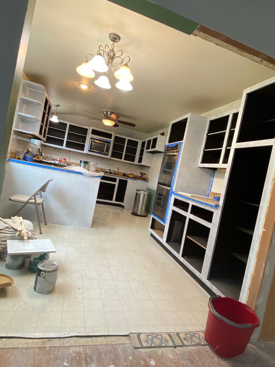 ZAPSboltie's tweet photo. Today we painted our fireplace and started the cabinets... what a difference it made!! 27 days until move in 😬🎉⚡️🥰 #STLBOUND https://t.co/WS1sy7y99i