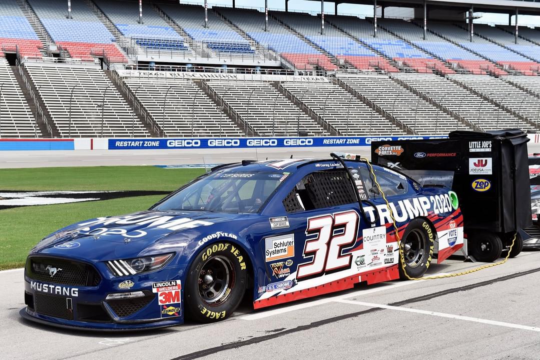 msenicaracing's tweet photo. @ScottPresler @realDonaldTrump Scott, let's get the π during this Presidential race!! #MAGA #KAGA2020 #TRUMP2020 #NASCAR #ArcaMenards #ProFoxRacing #VoterRegistration https://t.co/BUFaeF1BkR