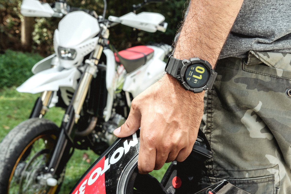 supcase_atl's tweet photo. Saddle up #GalaxyWatch It's about to get rough #galaxywatchactive #withgalaxy #supmycase https://t.co/6PeE4Dnte7