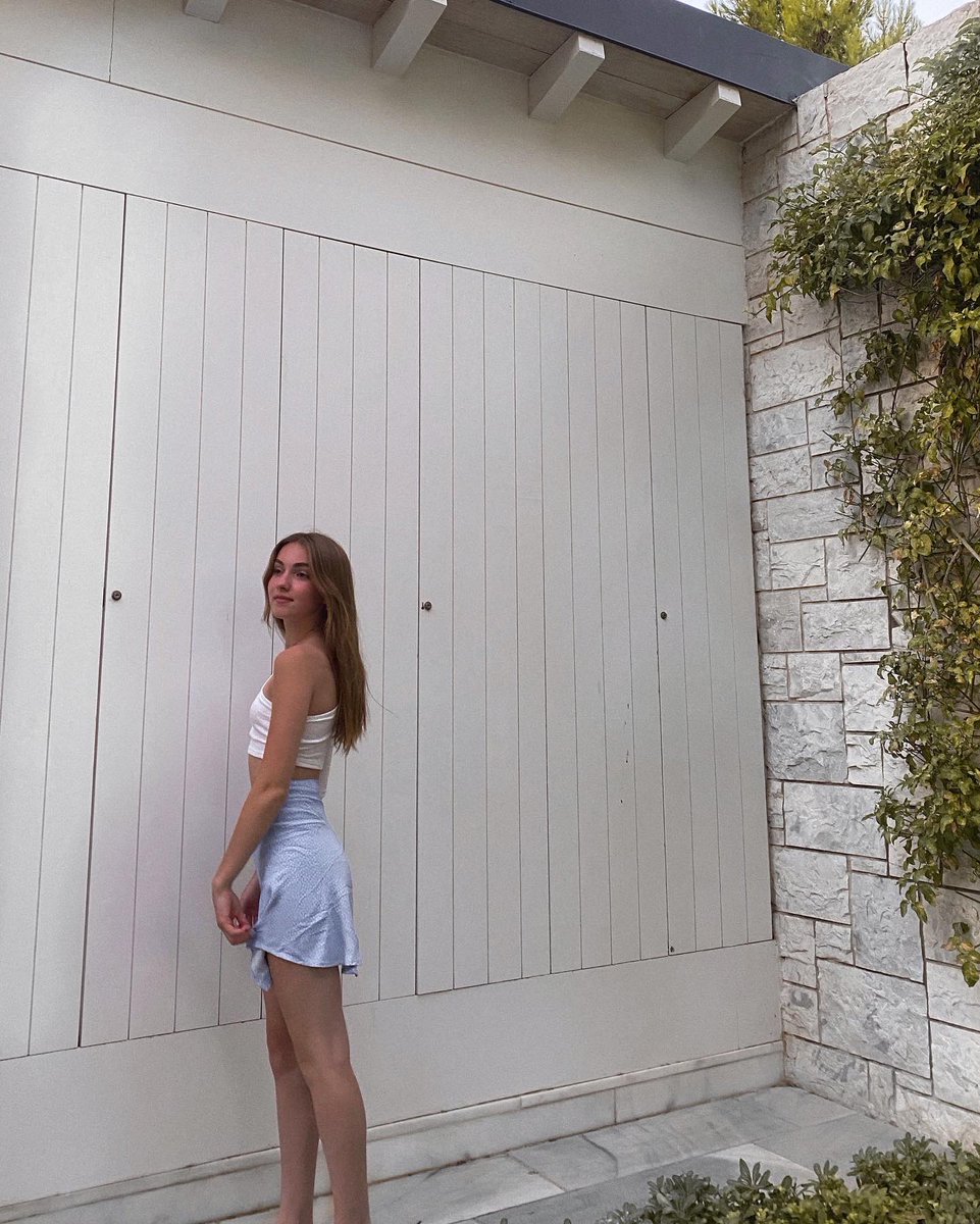 LaurenOrlando's tweet photo. santorini is so beautiful 🇬🇷🤍 https://t.co/AGgKeVGAaR
