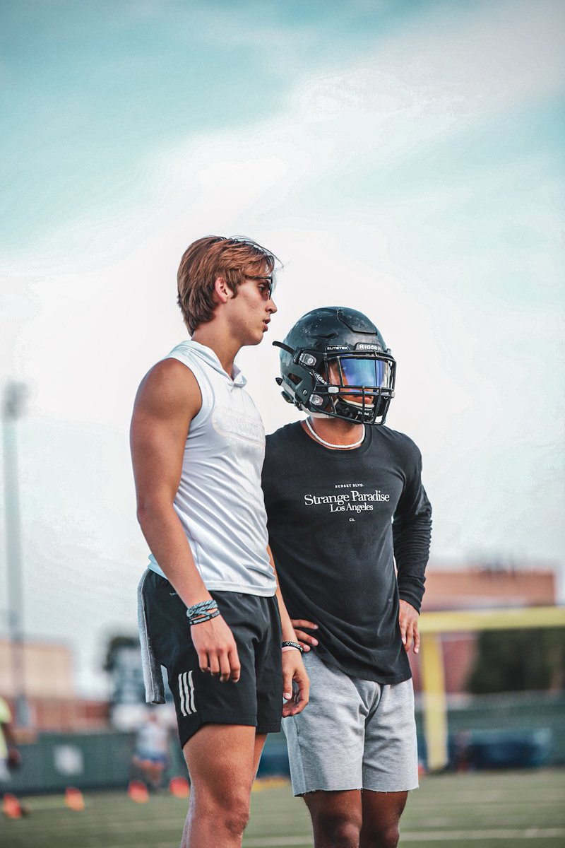 𝓃 𝒾 𝒸 𝓀 𝒽 𝒶 𝓇 𝓇 𝒾 𝓈 tweet media