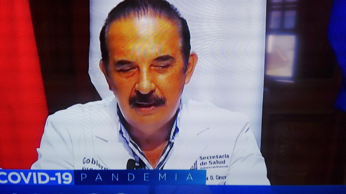 ELSEMANARIO_NL's tweet photo. El @DrManueldelaO dio a conocer que anoche mando cerrar el restaurante #Mostachos, que tenía mucha gente y no respetaba la saba distancia. Se le aplicará una multa de 500 mil pesos. https://t.co/LmUbK4LUgj