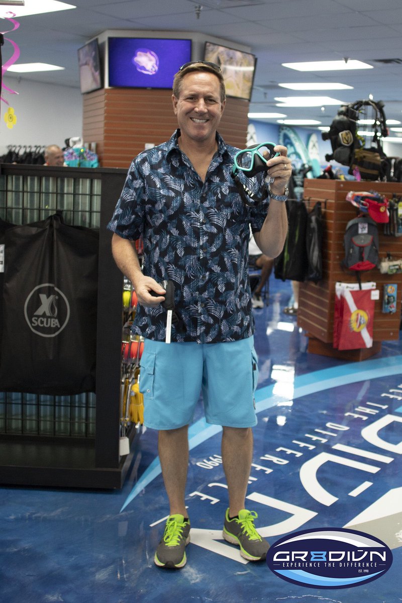 Gr8Divn702's tweet photo. Thank you all for a GR8 time last night! We had a blast and hope you did, too! If you couldn't make it to this one, our next party is August 28! Congrats to all our lucky winners! 💙🐬🌊🌎🤿💚
#gr8divn https://t.co/Twupca8g0e