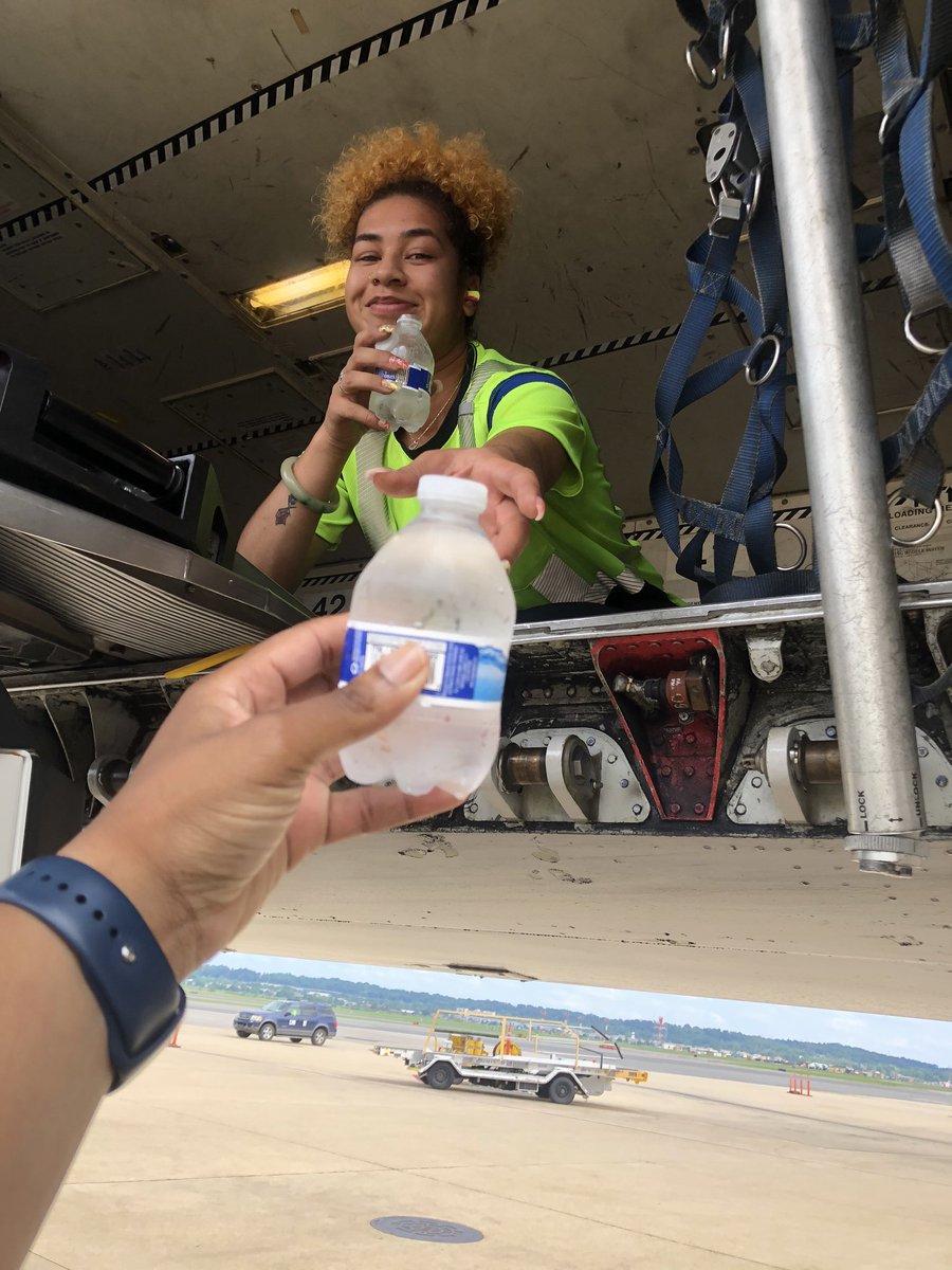 ke_wiltz's tweet photo. All hands on deck when DEN-IAH turn arrives to DCA!!! 100% scanning in and out ✅, PPE ✅, mask 😷 ✅, and most importantly safe and hydrated ✅✅✅✅ Team DCA!!! @JimSchake @mechnig @carlosbarriera @PrestonOglesby @CheikhS75273092 https://t.co/nyhxT7v41T