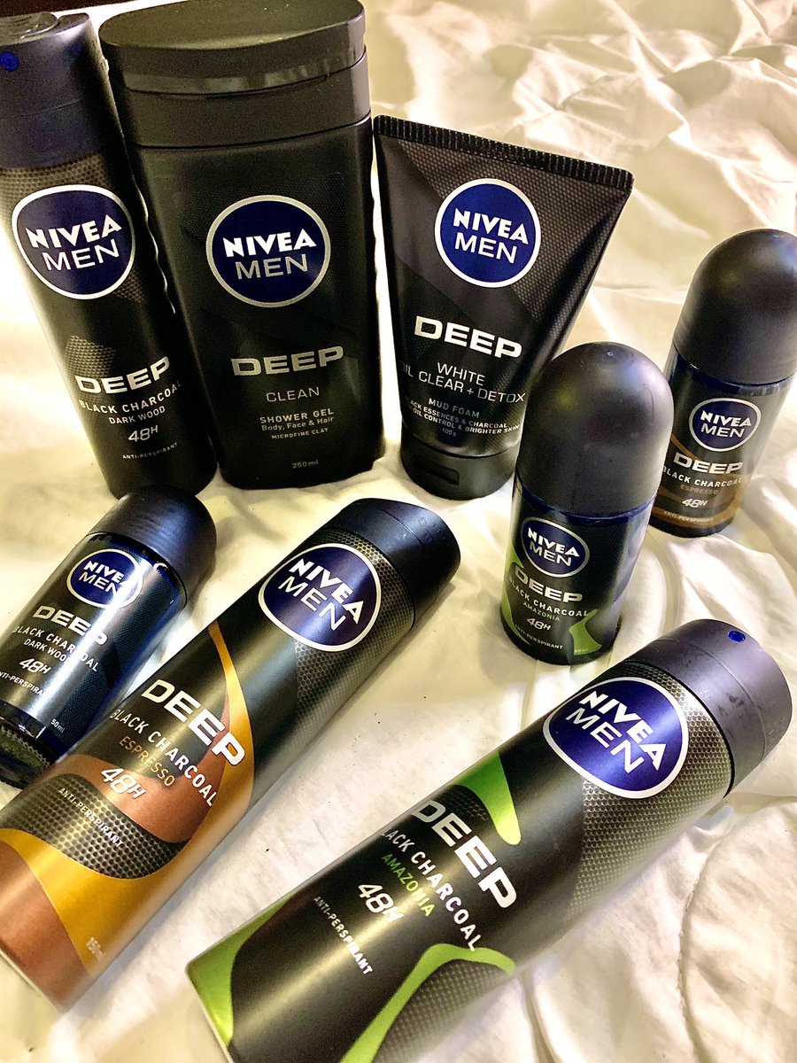 Jaymarq's tweet photo. I like their deoβs! Each one freshens and makes me #DeeplyDistinct with these unique fragrances - Original Dark Wood, NEW Espresso or NEW Amazonia. All powered by black charcoal for 48H sweat & odor protection! Available in 150ml spray & 50ml roll-on.
#NIVEAMEN
#NIVEAMENDeep https://t.co/o066iRKP9t