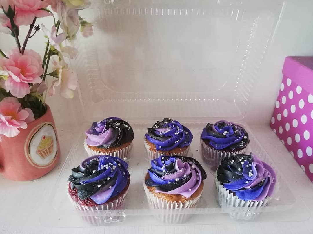 MyCherryCupcake's tweet photo. Cupcakes cósmicos! 🌌🌟✨
💙💜💙💜️ #chocochips #redvelvet #galaxia #universo #universe #galactic #galacticcupcakes #sprinkles #lovecupcakes #cupcakes #loveit #cosmic #cosmiccupcakes #momentosesponjositos #sinfiltro #notfilter #estrellas #polvocosmico https://t.co/QdL4oHaB17