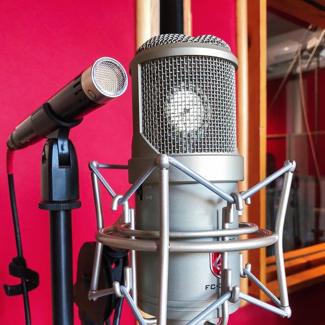 LautenAudio's tweet photo. Weekend warmups💪
•
•
#clarion #fc357 #la120 https://t.co/JvEWwvvins